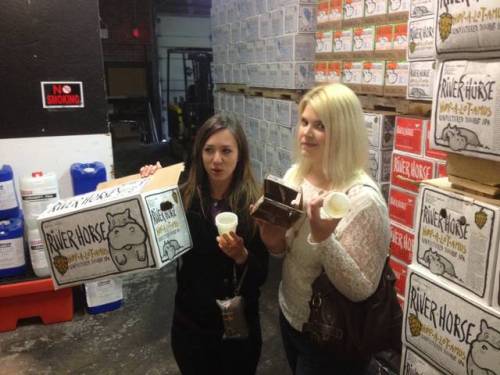 Rache-Jules-RiverHorse-empties