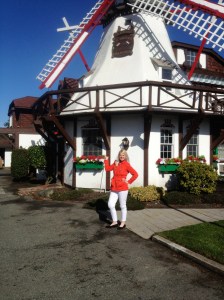 The Auld Holland Inn complimentary breakfast leaves much to the imagination.