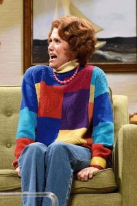 jfc-post-kristin-wiig-as-sue