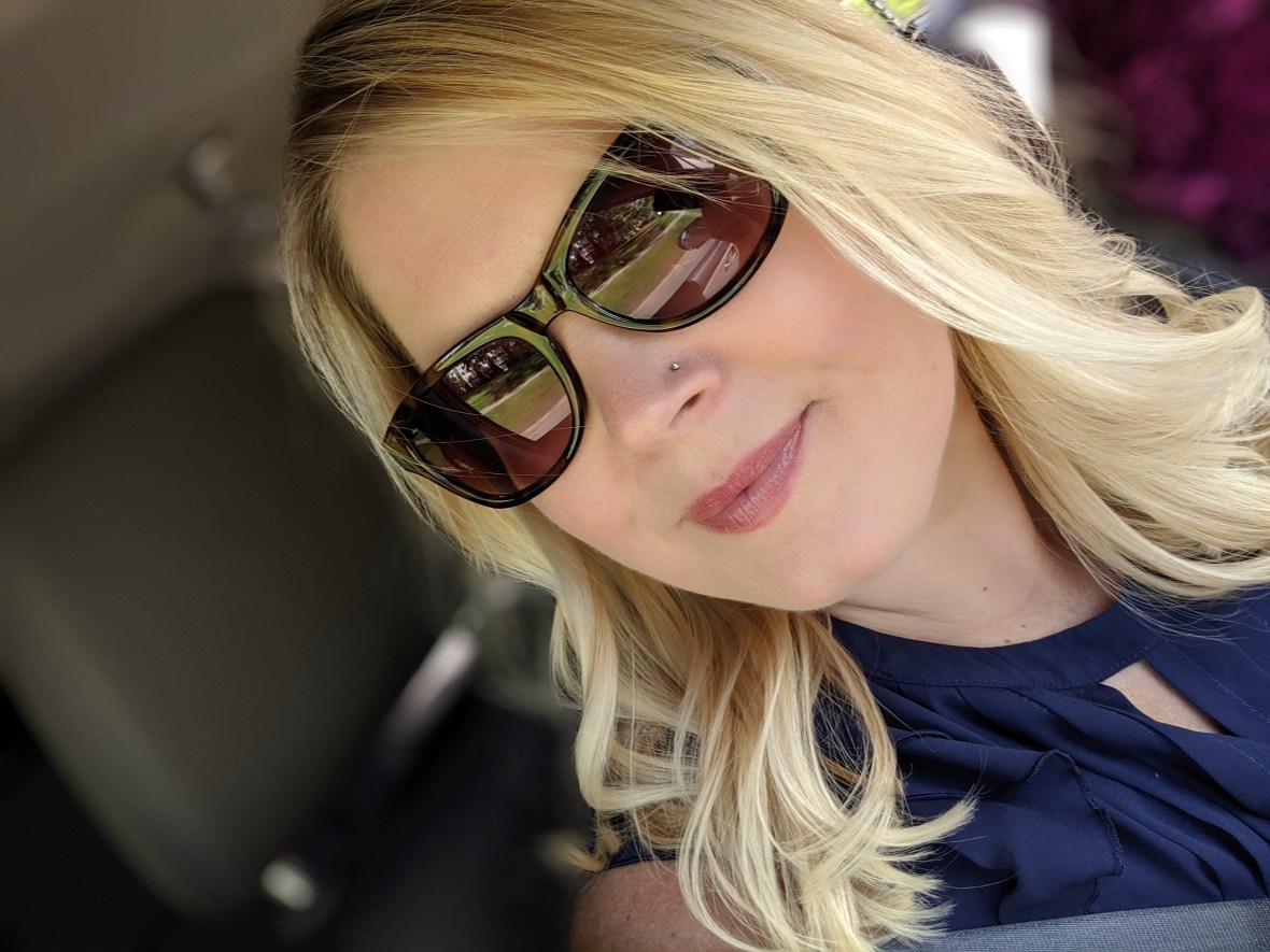 00100sportrait_00100_burst20190604154442904_cover