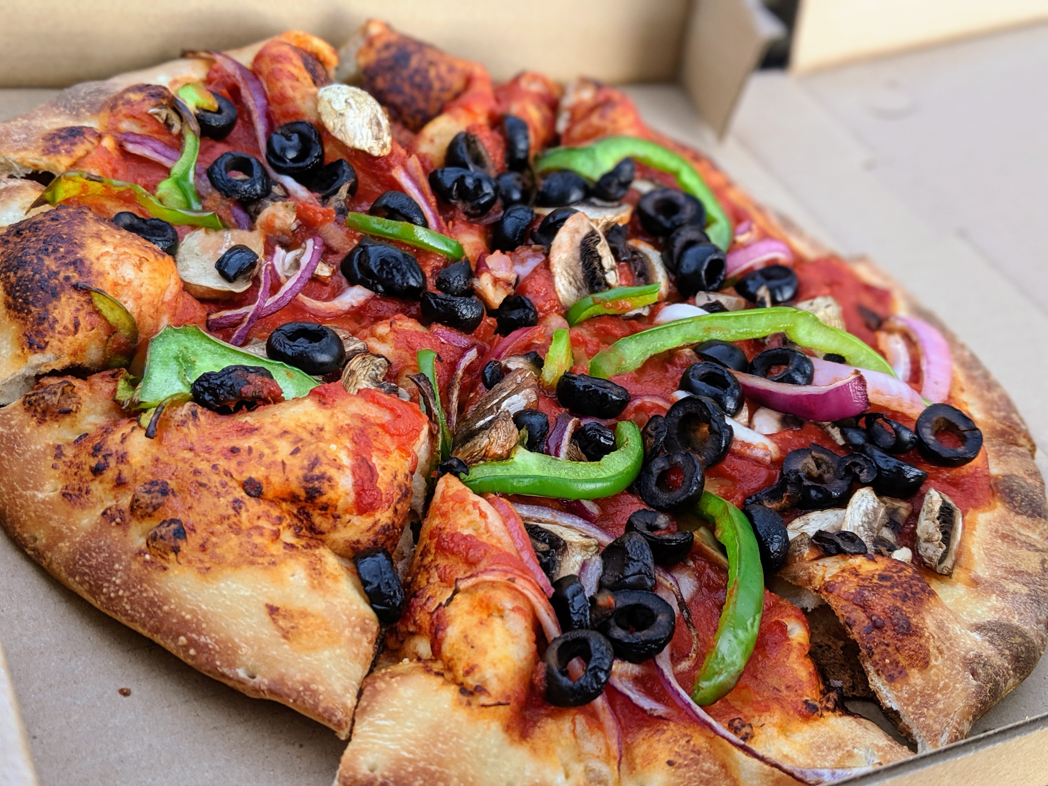 00100lportrait_00100_burst20190826192337505_cover