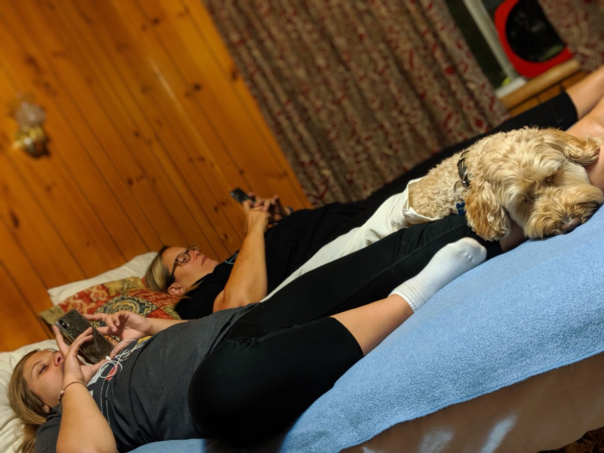 00100lportrait_00100_burst20190826205917927_cover