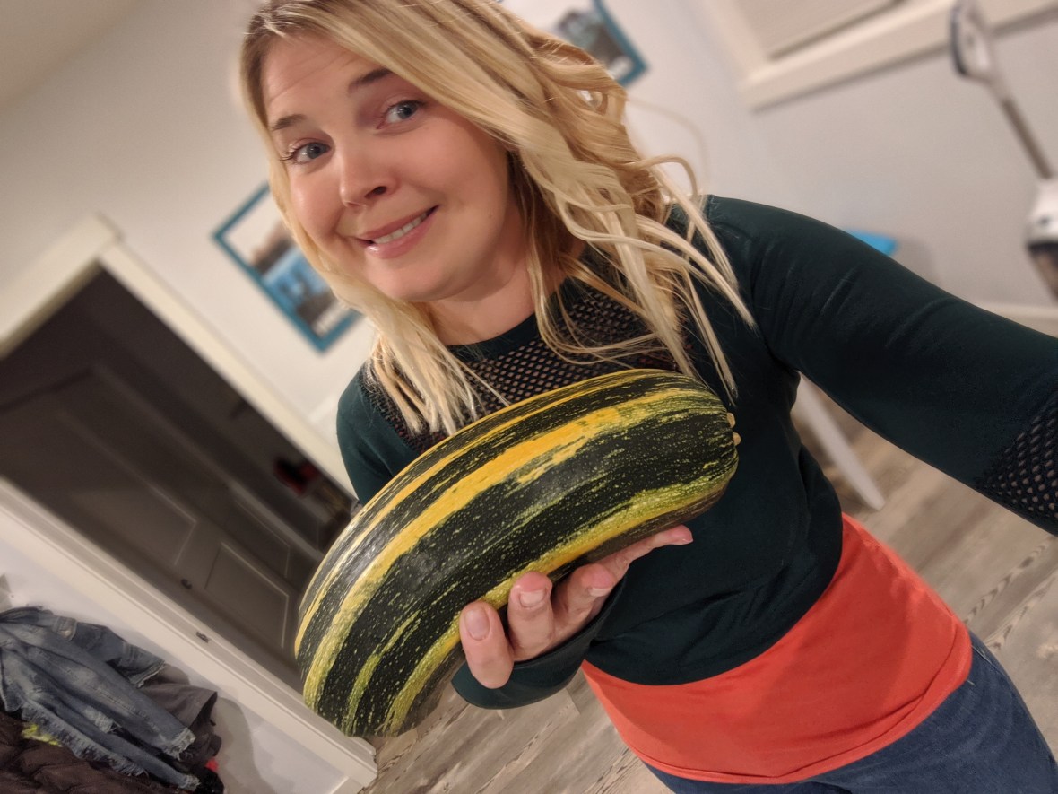 00100sportrait_00100_burst20191104224408420_cover