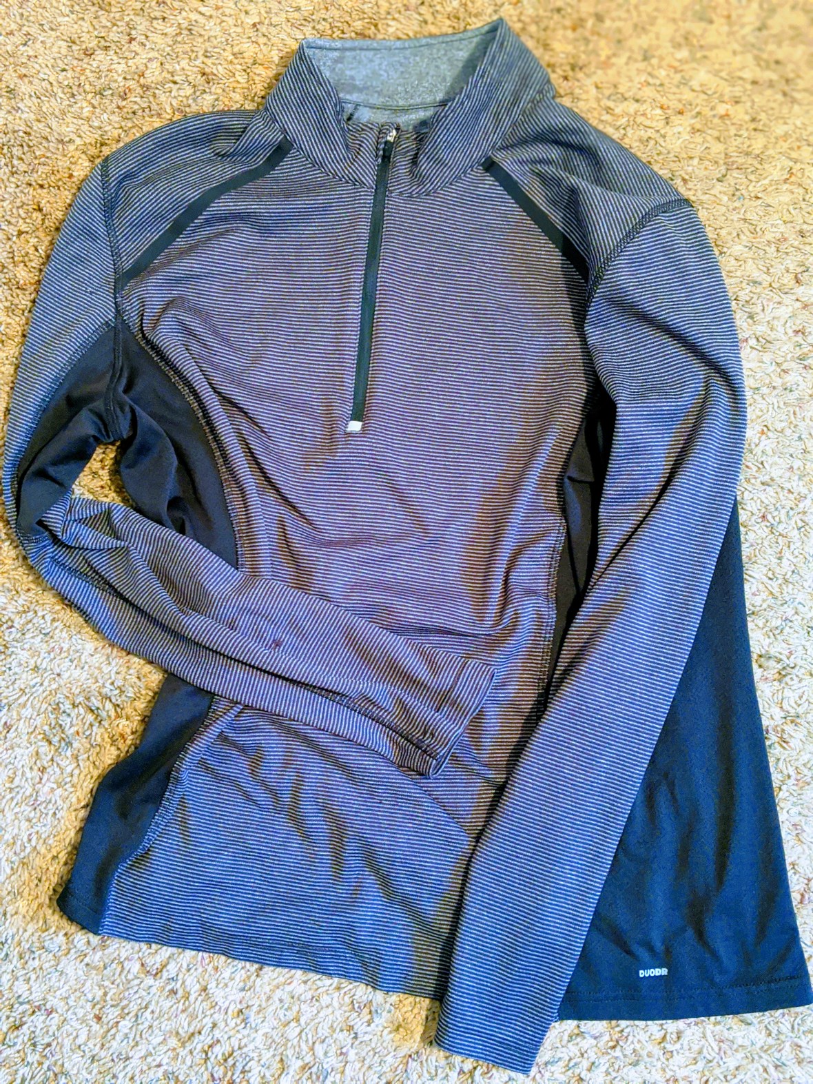 00100lrportrait_00100_burst20200303115435260_cover