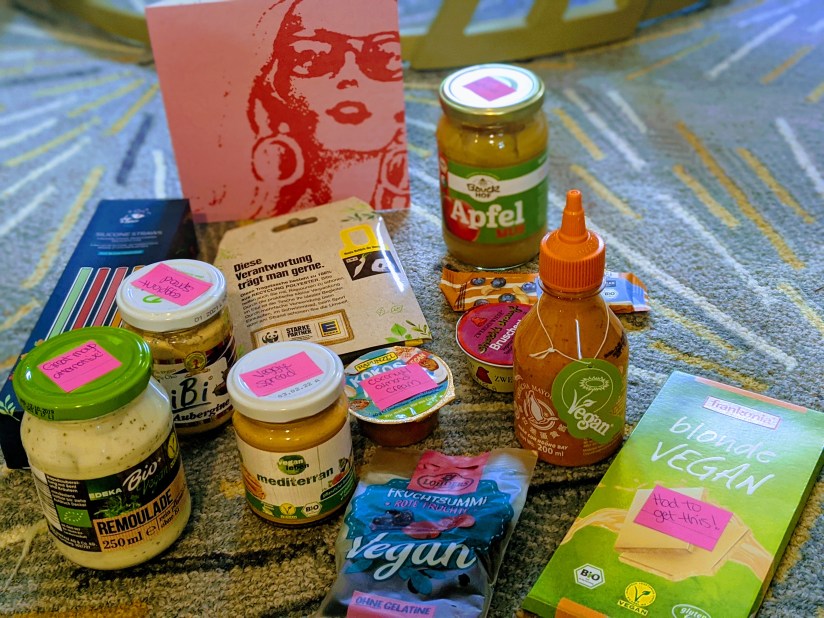 00100lrportrait_00100_burst20200723121533132_cover